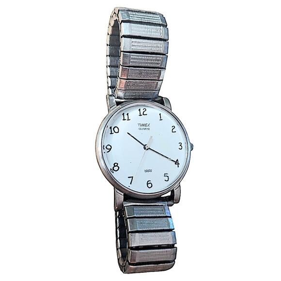 Vintage Timex Quartz Watch 32mm Silver Tone Stretch Band 90s New Battery - Picture 1 of 5